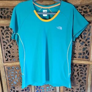 🌟 The North Face Women's Turquoise and Yellow Short Sleeve Tee